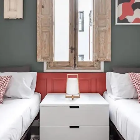 Paris Romance Apartment Apartman Stains